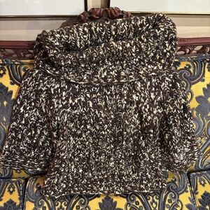 Winter sweater with 3/4 sleeve